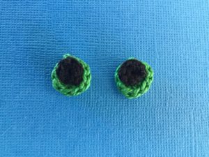 Crochet cat inner and outer eyes, joined