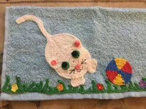 Crochet cat face washer
