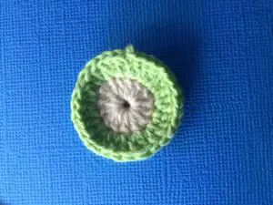 Crochet dancing frog body
