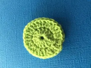 Crochet diving frog body