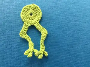 Crochet diving frog body and legs