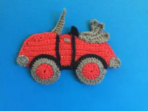 Crochet car body with bumper bars