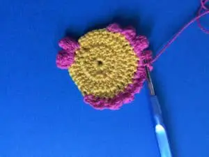 Crochet goldfish body beginning second row
