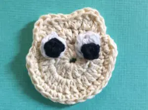 Crochet monkey face with eyes