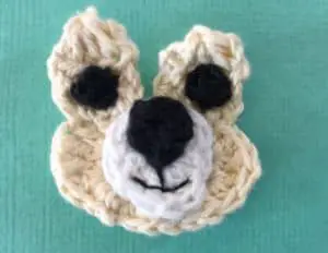 Crochet deer face with eyes