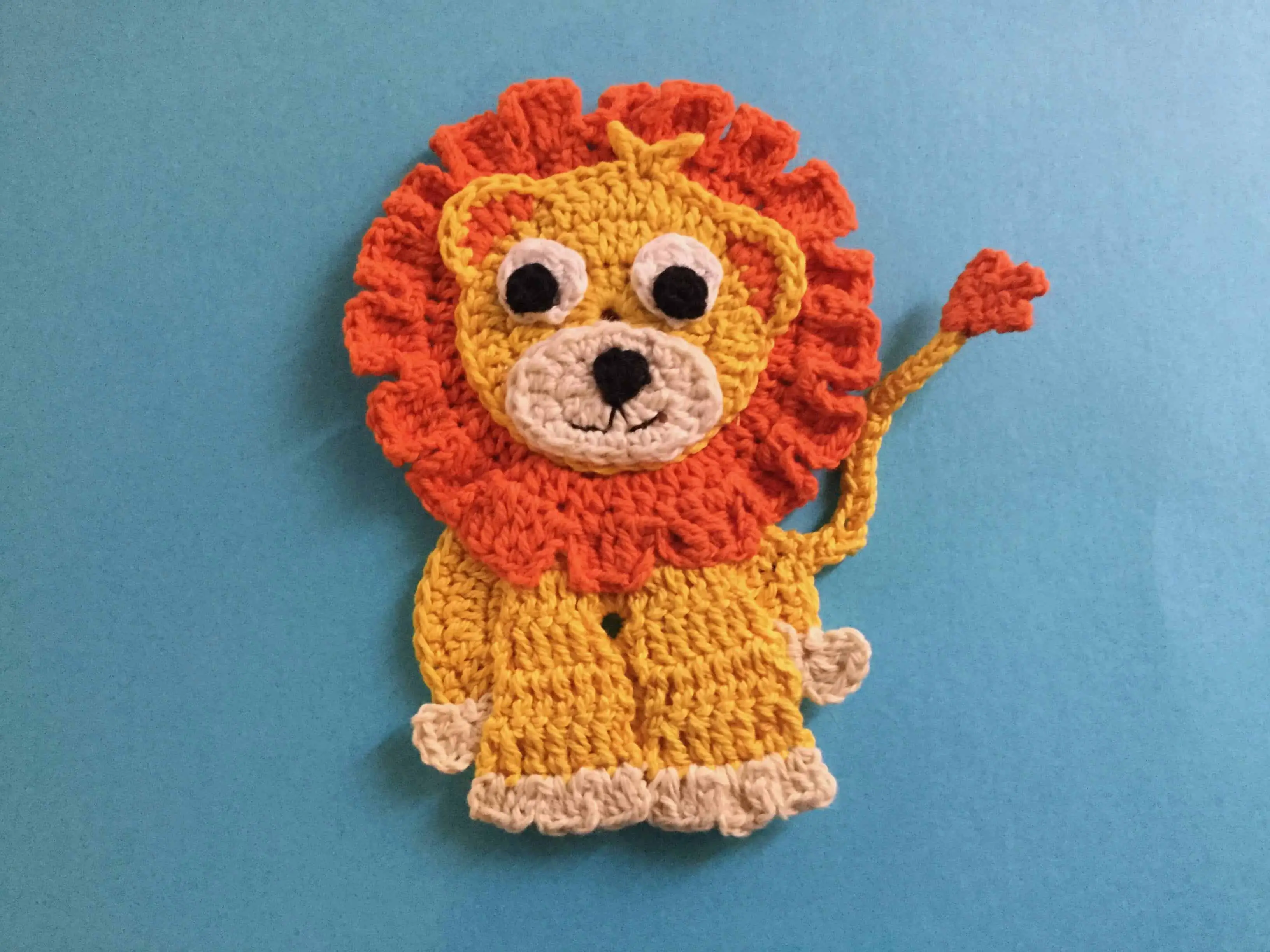Finished crochet sitting lion landscape