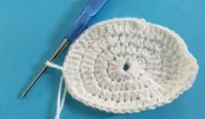 Crochet swan beginning neck