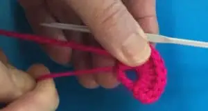 Crochet magic loop pulling loop tight