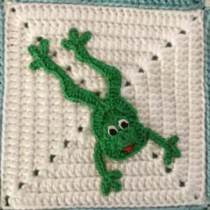 Crochet edging for baby blanket frog square