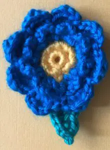 Crochet flower for granny square one leaf joined