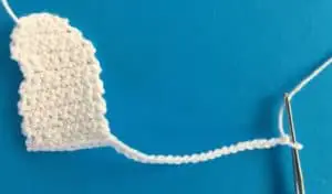 Crochet llama head and chain for body