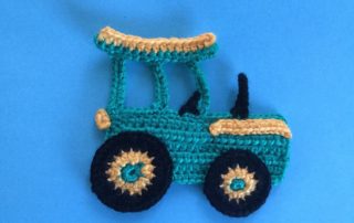 Finished crochet tractor landscape 1