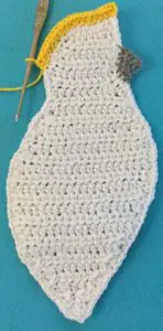 Crochet cockatoo crest first row