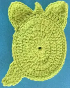 Crochet turtle first front leg