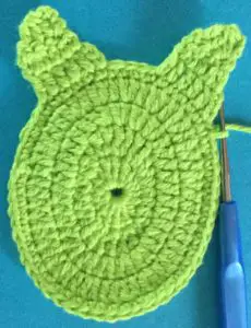 Crochet turtle joining for neatening back legs