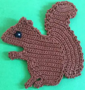 Crochet squirrel body with eye