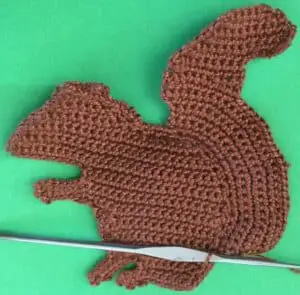 Crochet squirrel joining for tail neatening row