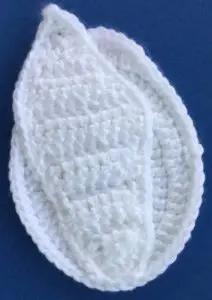 Easy swan crochet body with wing