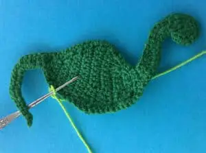 Crochet dinosaur joining for tummy marking