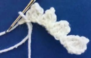 Crochet shark joining for fifth tooth