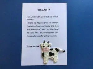 Crochet finger puppets cow