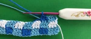Crochet teddy bears picnic blanket applique beginning row three