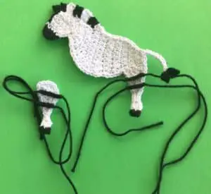 Crochet zebra stripes for legs
