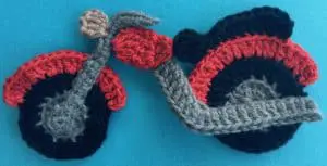 Crochet motorbike red part joined to frame