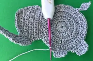 Crochet baby elephant 2 ply joining for legs neatening