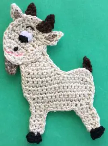 Crochet goat 2 ply body with tail