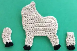 Crochet goat 2 ply hooves