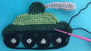 Crochet tank 2 ply chain for wheel tread