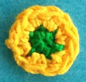 Crochet tractor 2 ply front wheel middle