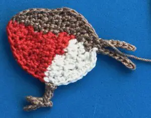 Crochet robin 2 ply body with first leg