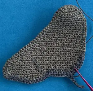 Crochet walrus 2 ply far front flipper row 1