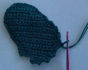 Crochet rooster 2 ply joining for tail