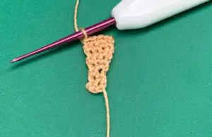 Crochet hanging sloth 2 ply back leg