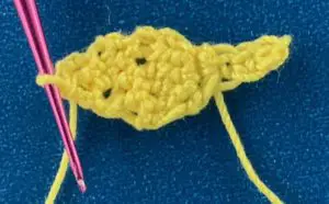 Crochet seahorse 2 ply row 4