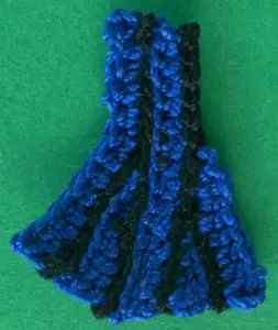 Crochet lady 2 ply pleat row 9