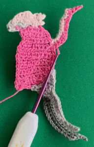 Crochet galah 2 ply front wing dark pink row 1
