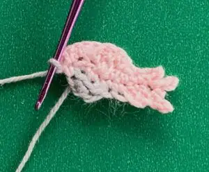 Crochet galah 2 ply joining for beak top