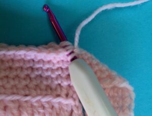 Crochet elephant bag joining for back