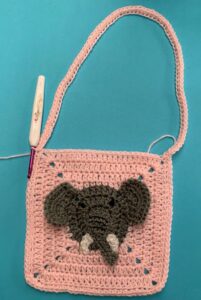 Crochet elephant bag strap row 1