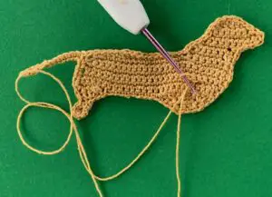 Crochet sausage dog 2 ply joining for near front leg