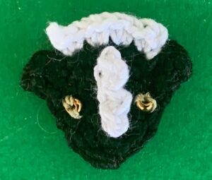 Crochet skunk 2 ply head with beads