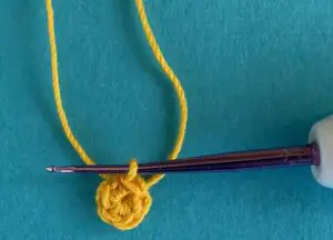 Crochet small star 2 ply row 1