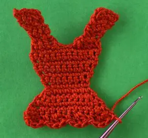 Crochet lady 2 ply skirt row 5