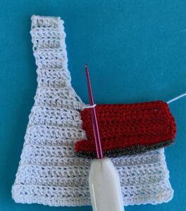 Crochet lighthouse 2 ply joining for neatening row lighthouse