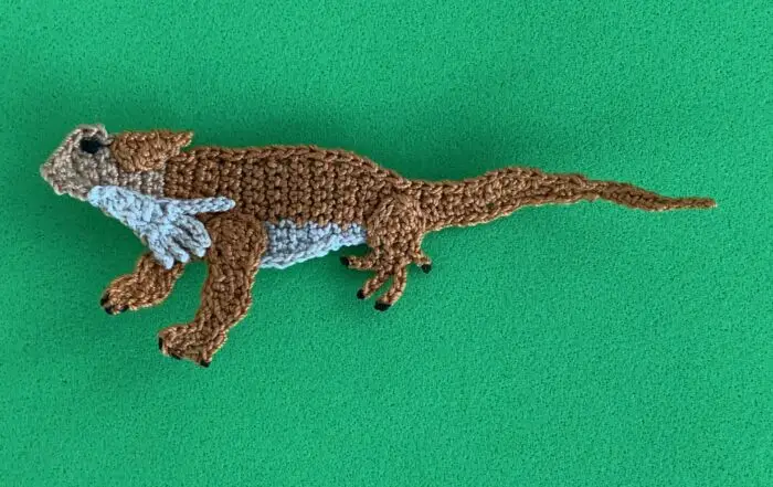 Finished crochet lizard 2 ply landscape