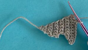 Crochet wallaby 2 ply row 11
